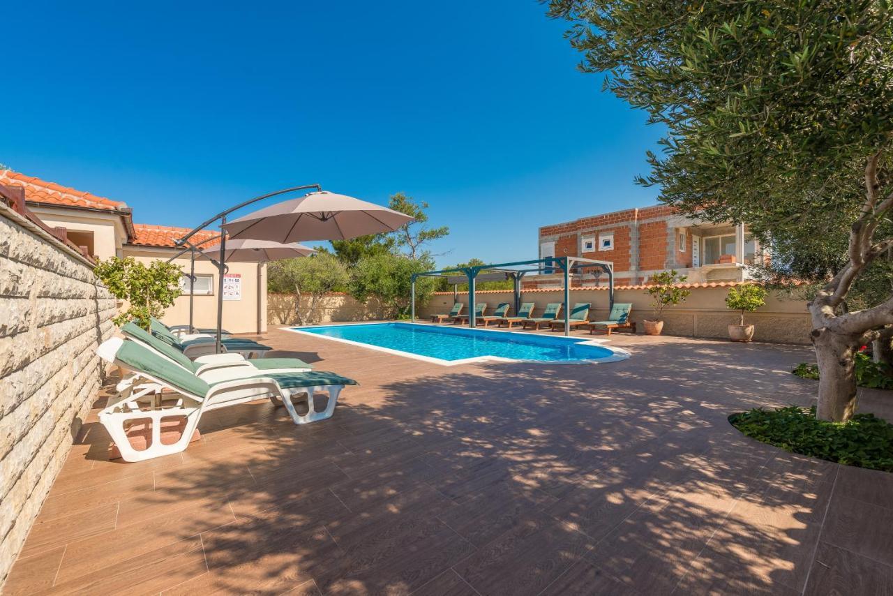 Villa Mare Apartments Vir Dış mekan fotoğraf