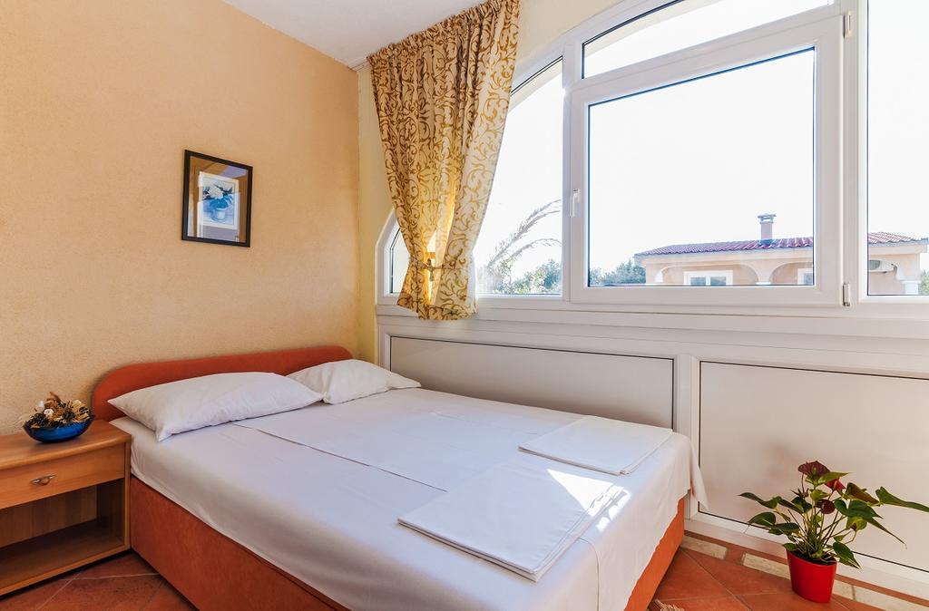 Villa Mare Apartments Vir Dış mekan fotoğraf