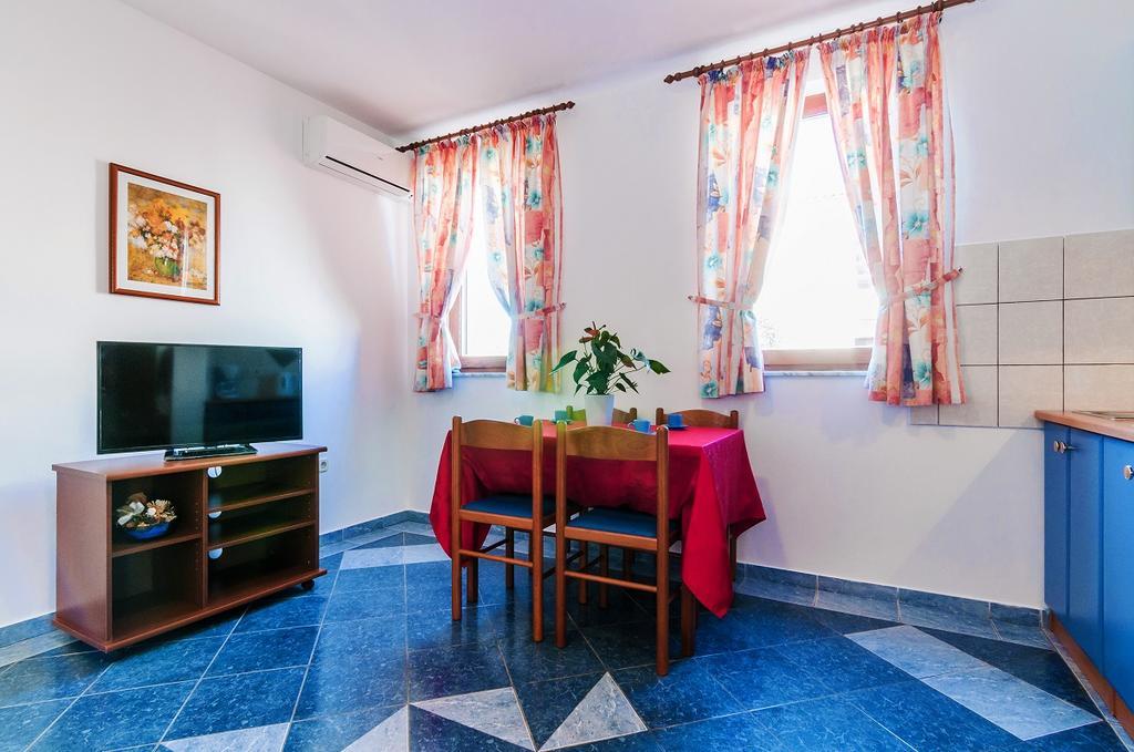 Villa Mare Apartments Vir Dış mekan fotoğraf