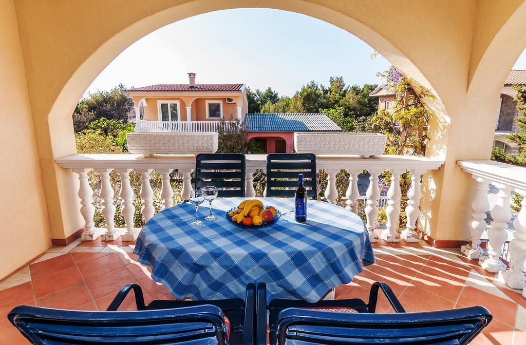 Villa Mare Apartments Vir Dış mekan fotoğraf