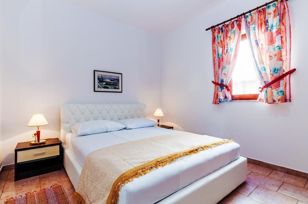 Villa Mare Apartments Vir Dış mekan fotoğraf