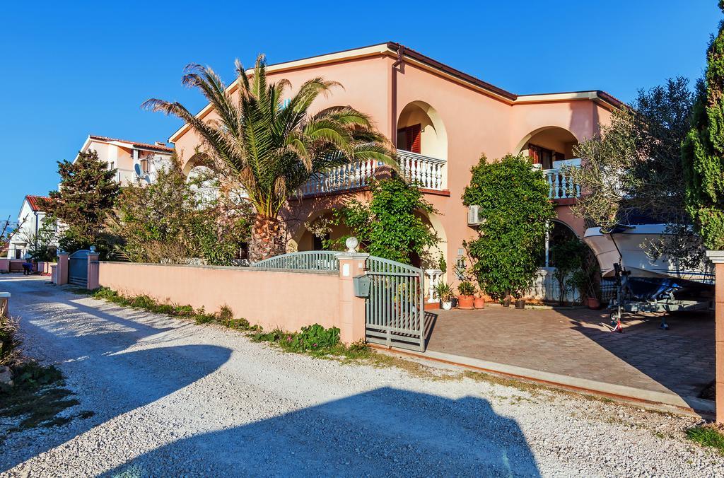 Villa Mare Apartments Vir Dış mekan fotoğraf